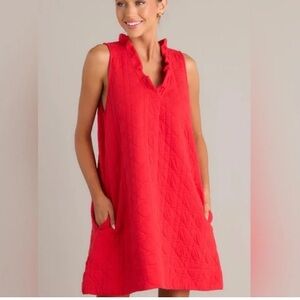 ENTRO ELORA SLEEVELESS TEXTURED QUILTED DRESS MEDIUM